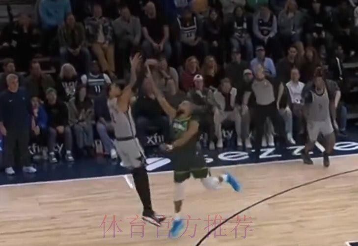 恶犯文班!戈贝尔全场4中1,得到2分14篮板3助攻1抢断1盖帽 恶犯文班!戈贝尔全场4中1,得到2分14篮板3助攻1抢断1盖帽